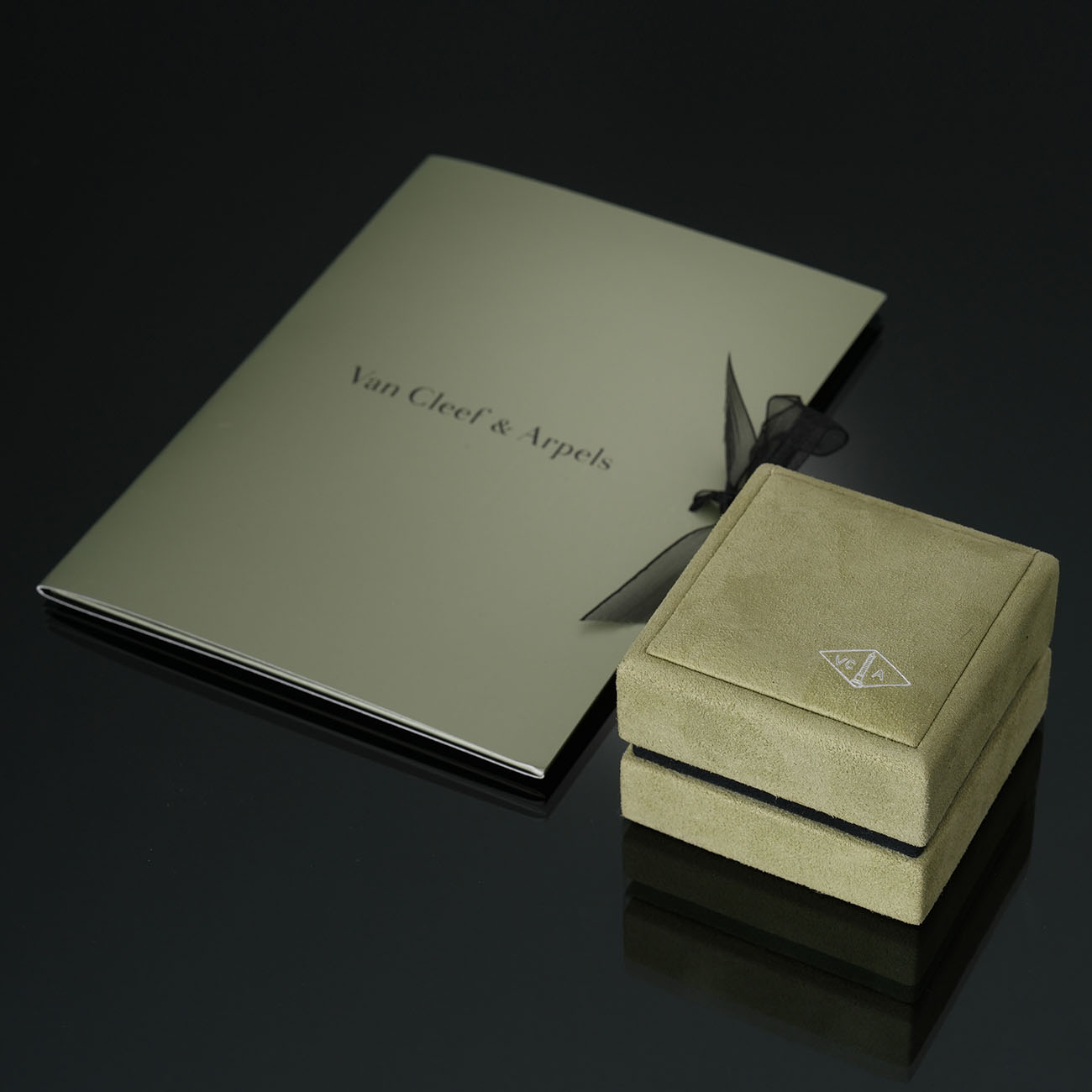 Van Cleef & Arpels(USED)반클리프앤아펠 스위트 알함브라 이어링